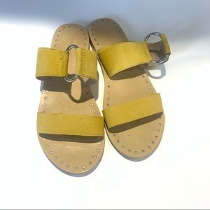 TOPSHOP YELLOW SANDALS / SLIDES